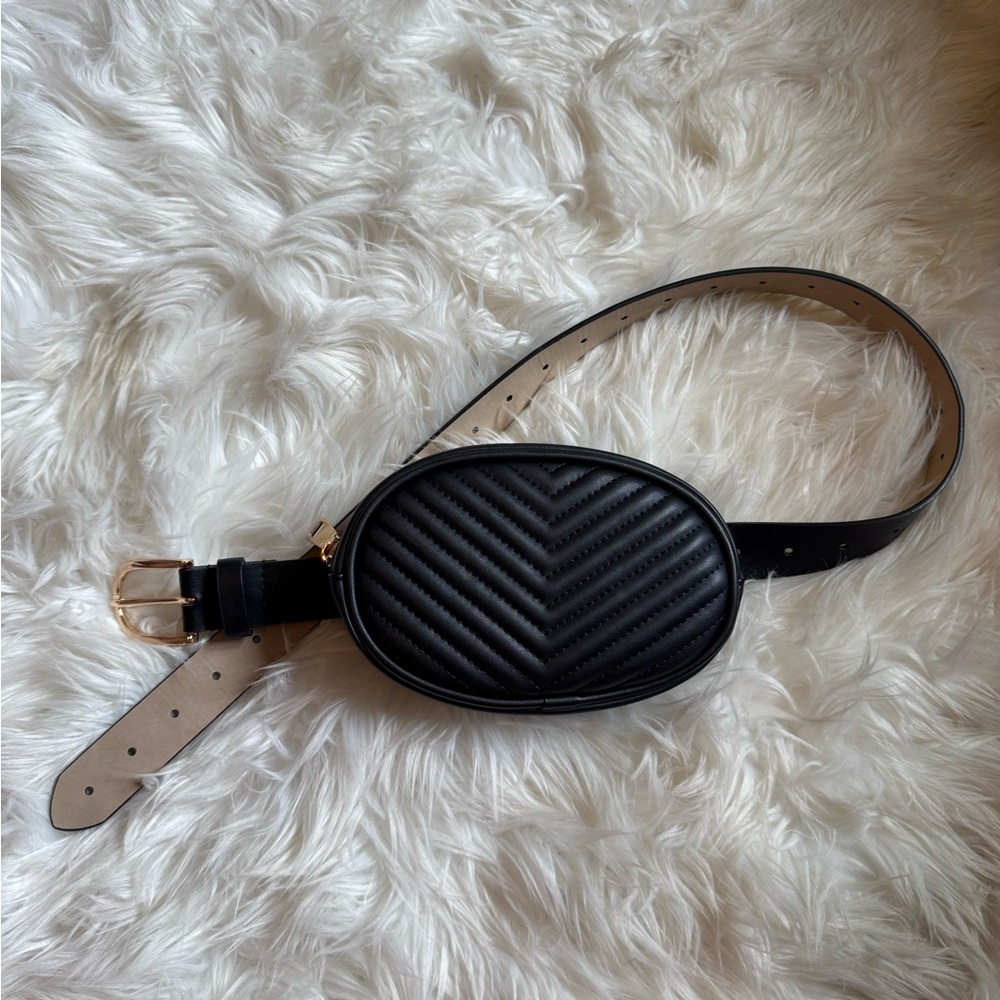 Steve Madden Black Quilted Belt Bag